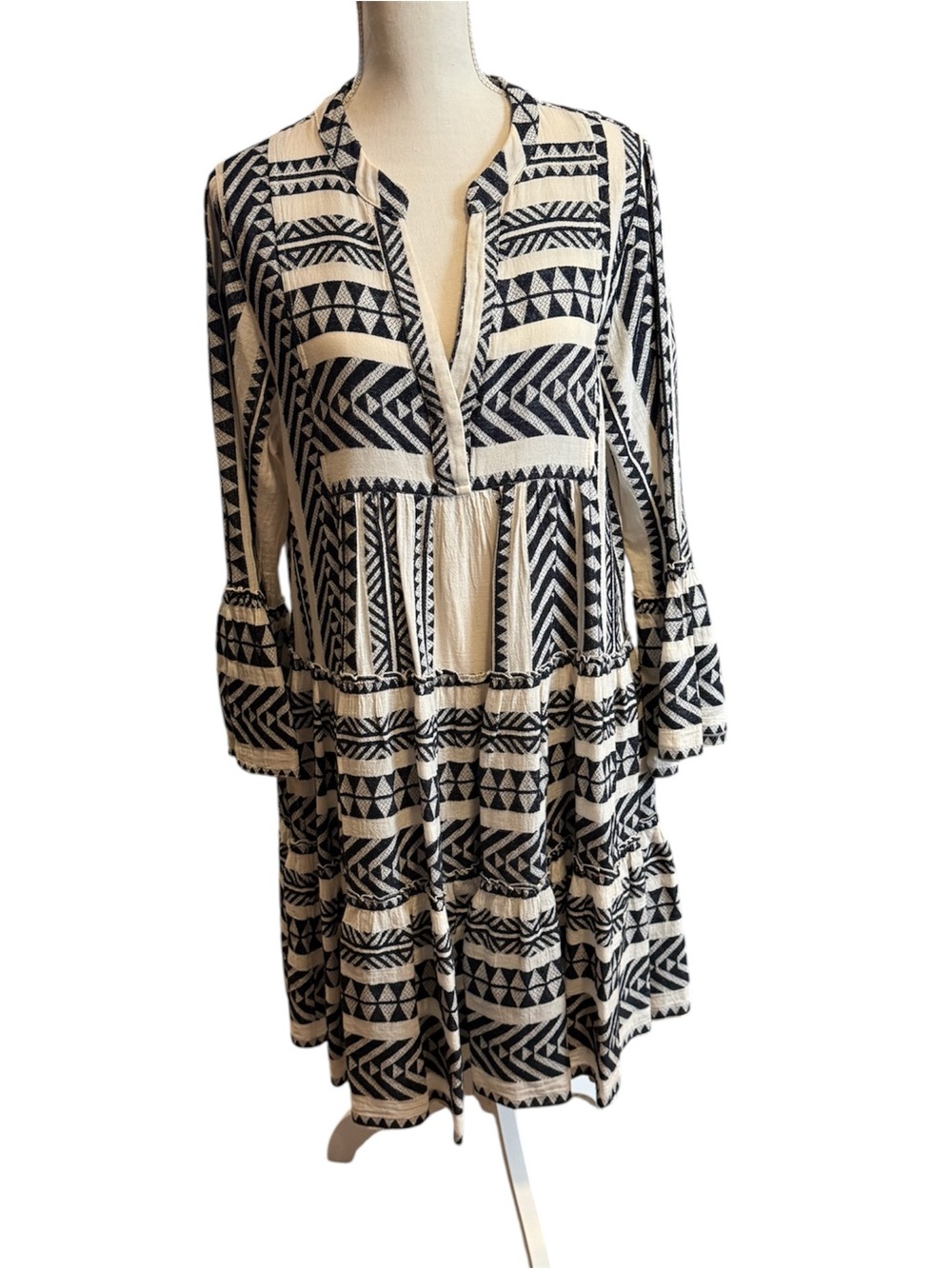 Devotion twins Black & Cream Print Tiered Smock Dress